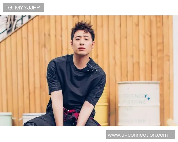 潘玮柏心目中的足球偶像是谁他对这位明星的热爱故事揭秘